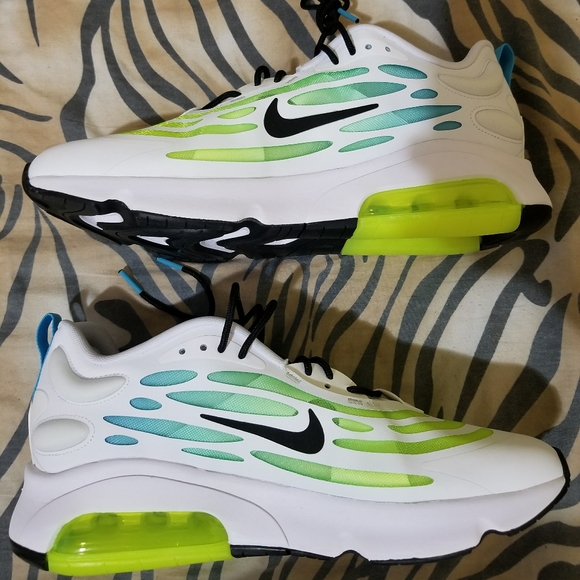 Nike Air Max Exosense - Picture 2 of 9
